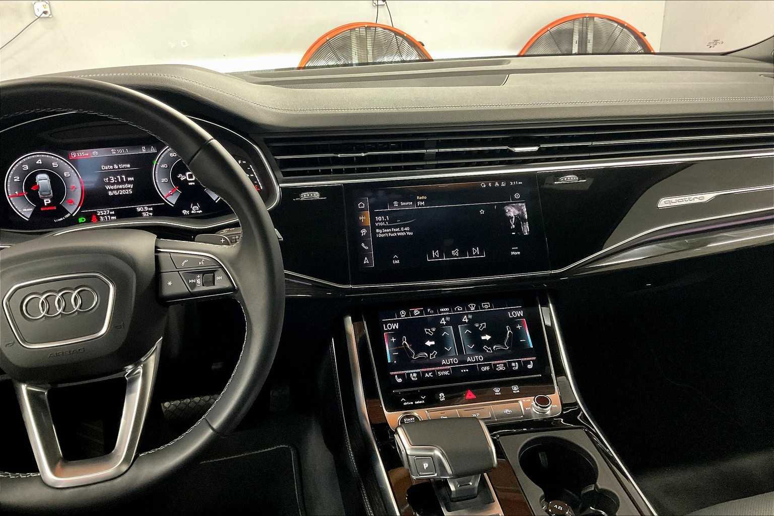 Used 2025 Audi Q7 3.0T Prestige image 9