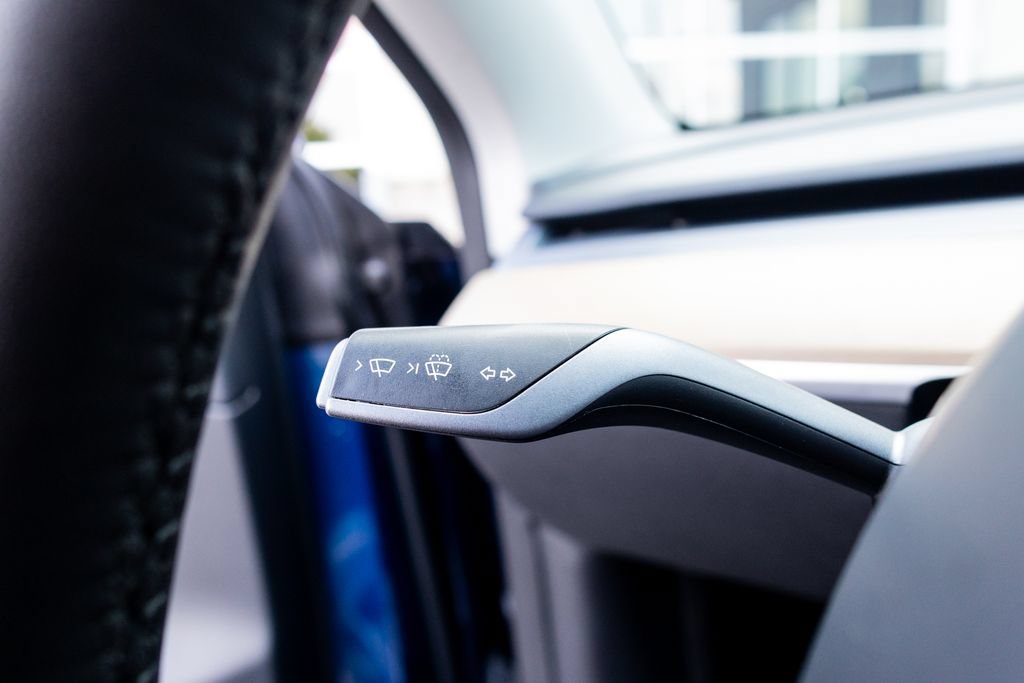 Used 2022 Tesla Model Y Long Range AWD/4WD image 28