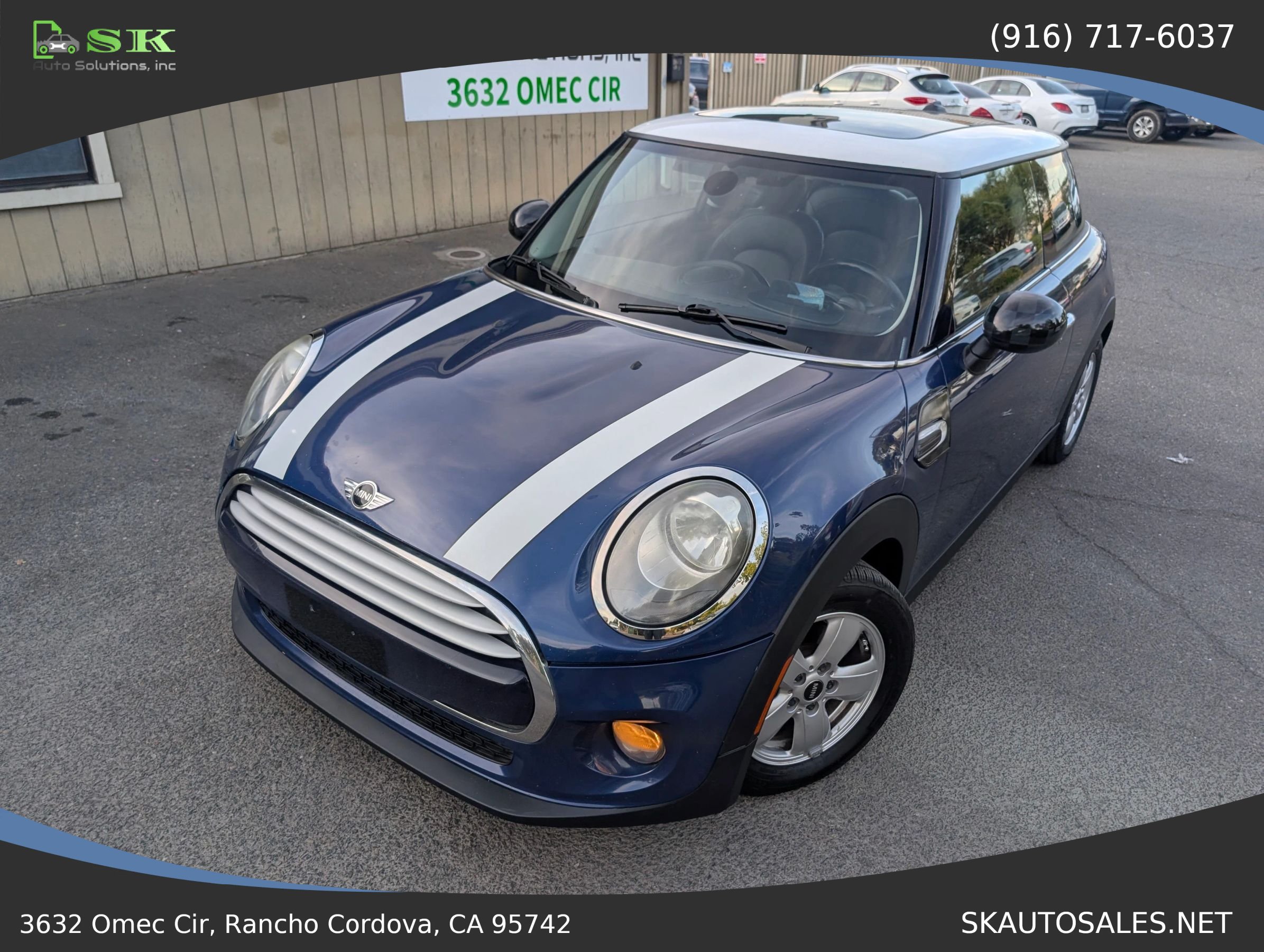 Used 2014 MINI Cooper 2-Door Hardtop FWD image 2