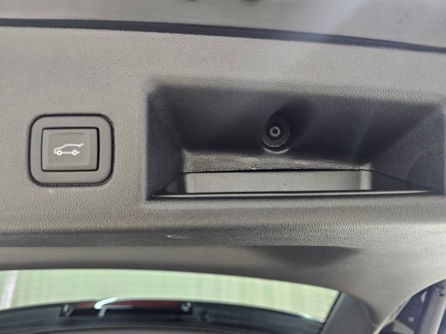 Used 2024 Chevrolet Equinox LT FWD image 9