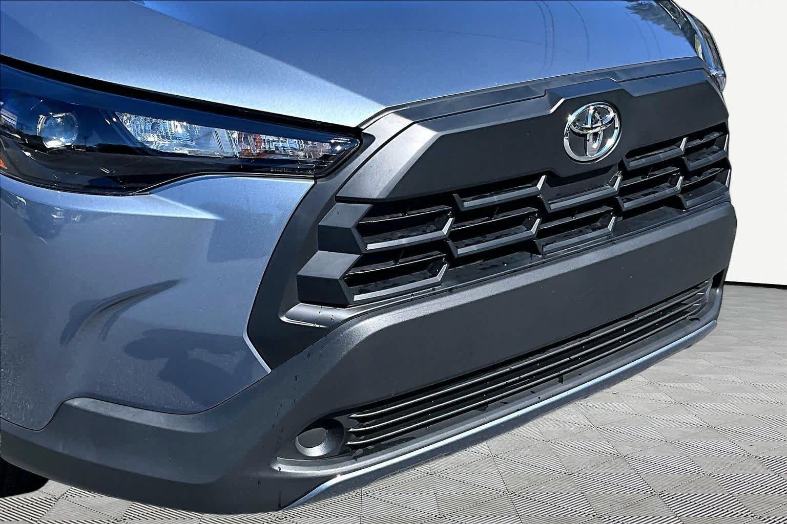 Certified 2026 Toyota Corolla Cross L FWD image 30