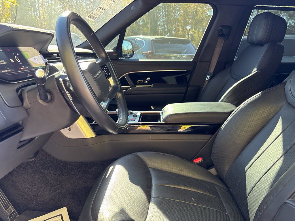 Used 2023 Land Rover Range Rover Long Wheelbase SE AWD/4WD image 11