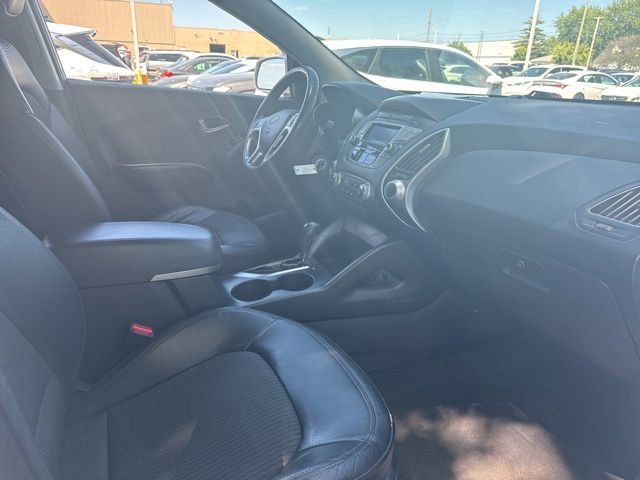 Used 2011 Hyundai Tucson GLS FWD image 8
