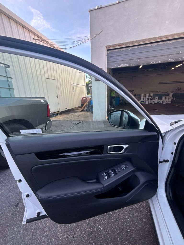 Used 2024 Honda Civic EX-L image 10