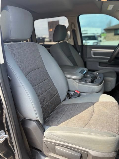 Used 2014 RAM 1500 Classic SLT AWD/4WD image 33