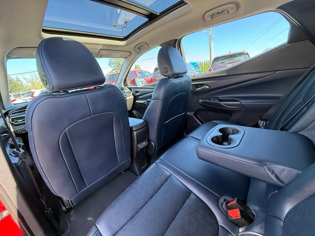 Used 2023 Chevrolet Bolt EUV Premier w/ Sun & Sound Package FWD image 14