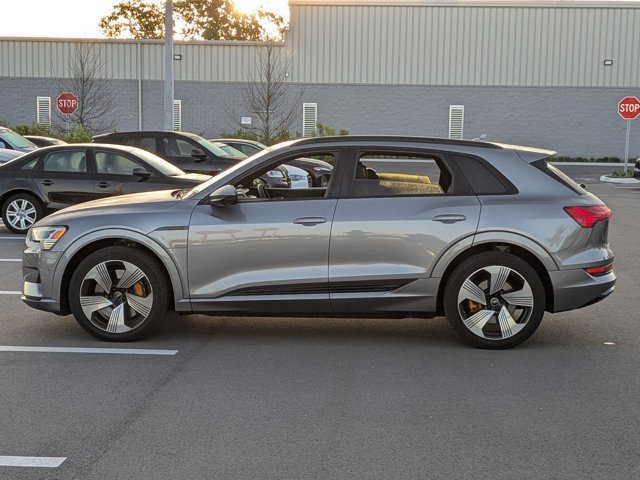 Used 2023 Audi e-tron Premium Plus w/ Premium Plus Package image 8