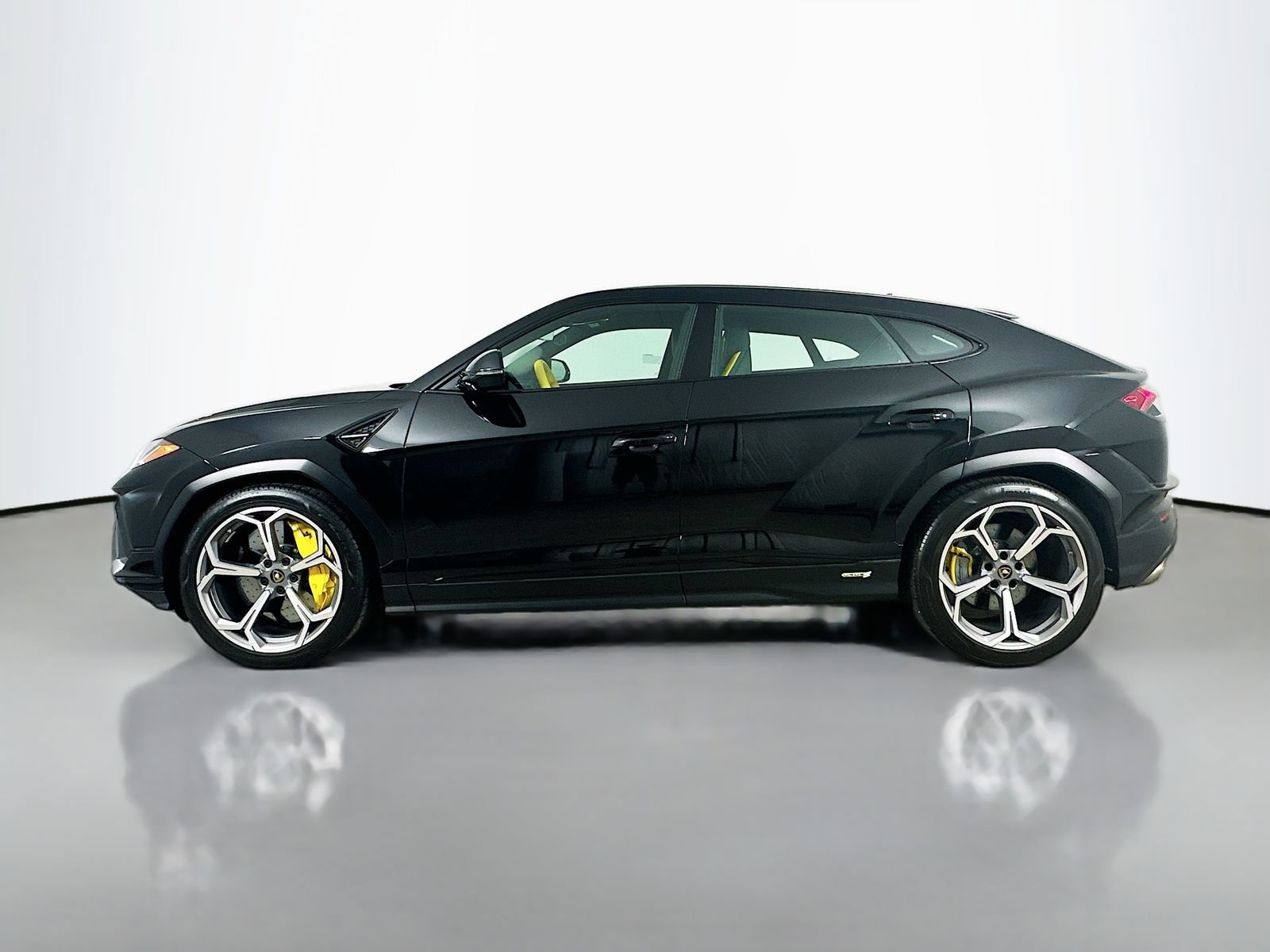Used 2024 Lamborghini Urus S AWD/4WD image 8