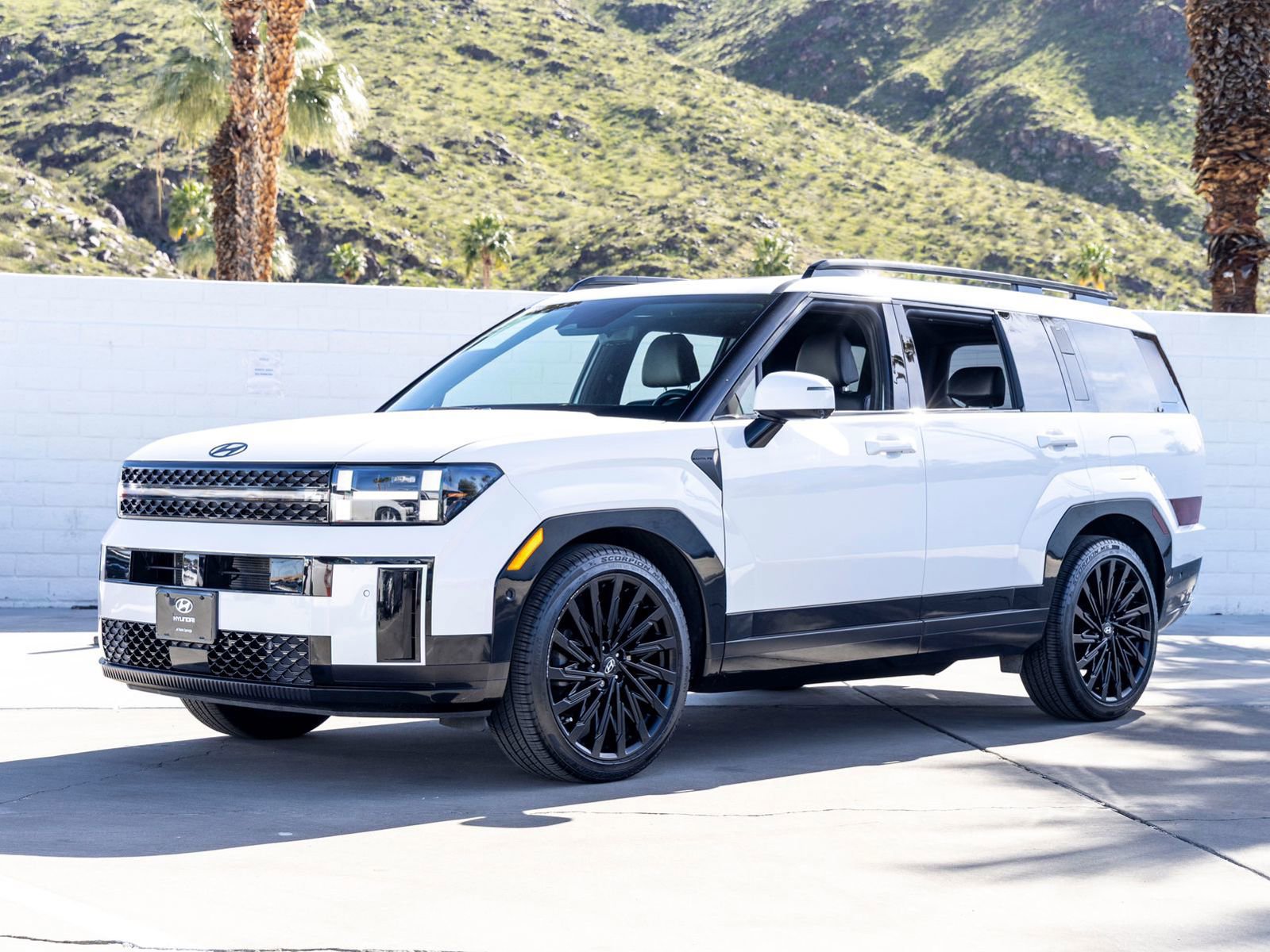 Used 2025 Hyundai Santa Fe Calligraphy image 5