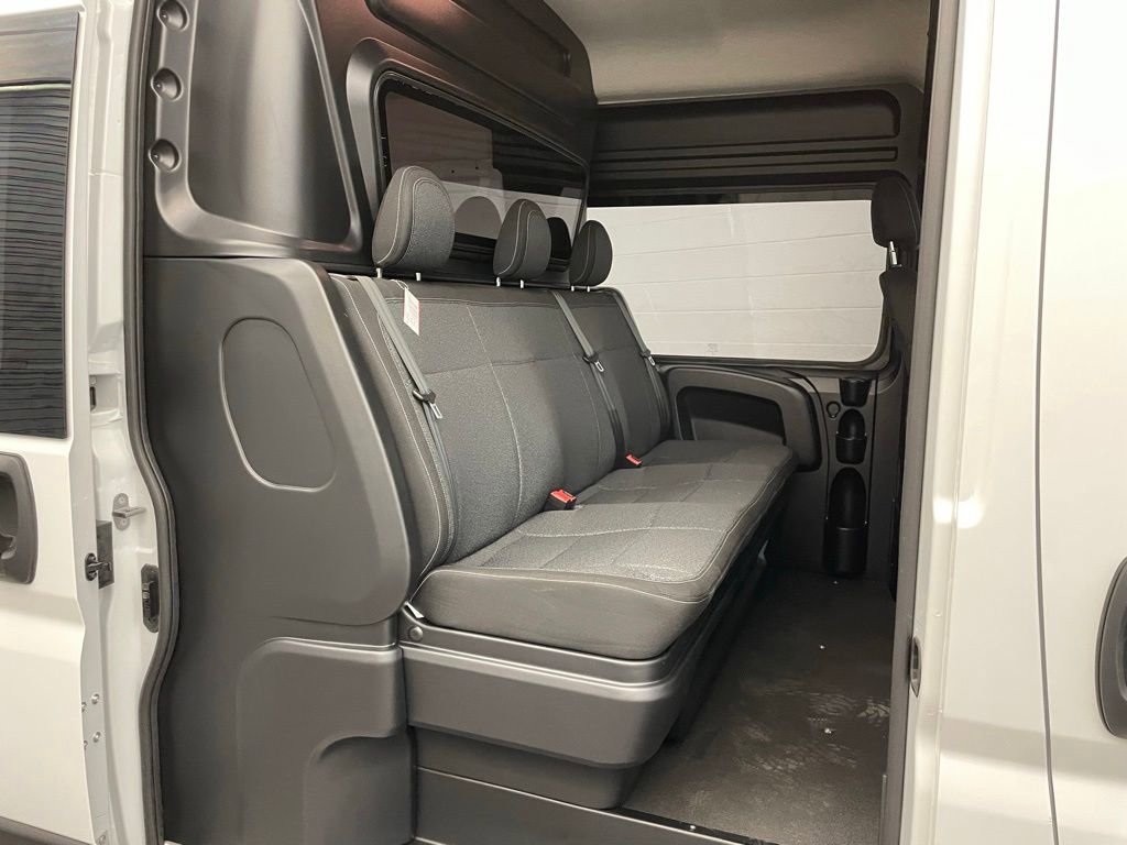 New 2026 RAM ProMaster 1500 w/ Crew Van Package FWD image 17