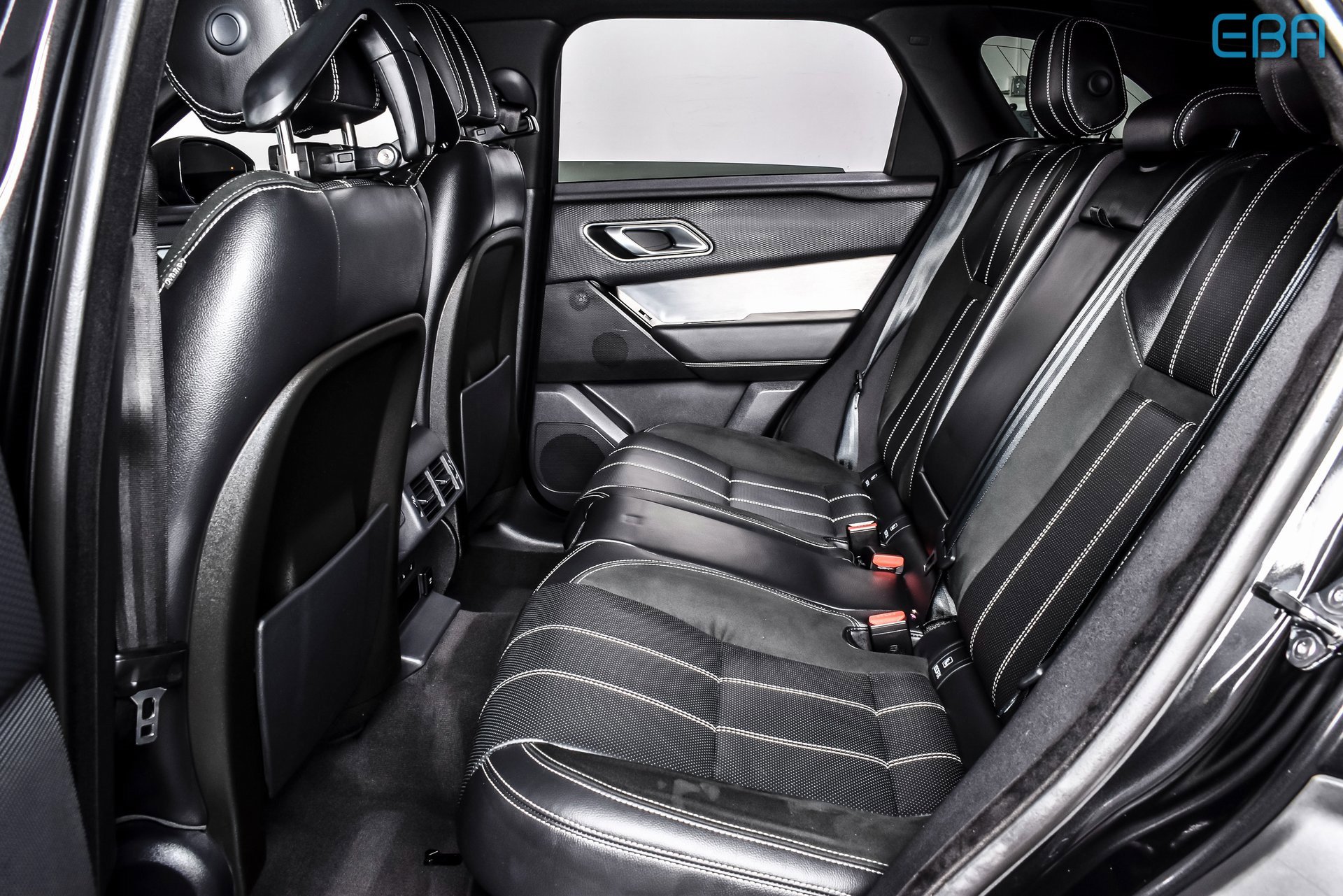 Used 2020 Land Rover Range Rover Velar R-Dynamic S image 21