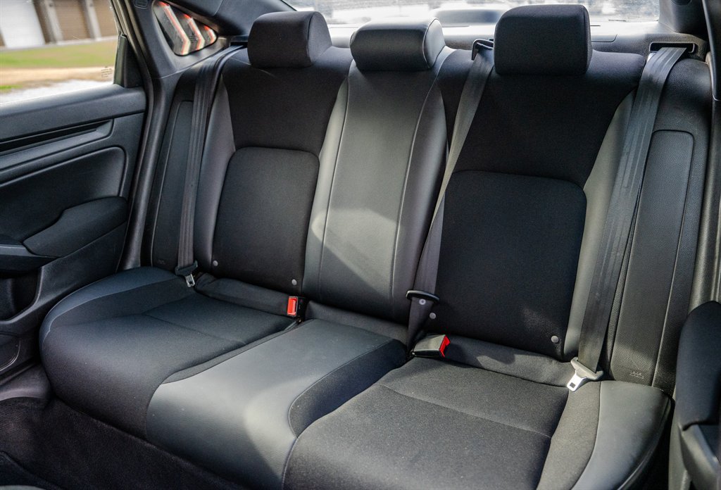 Used 2022 Honda Civic Sport image 28