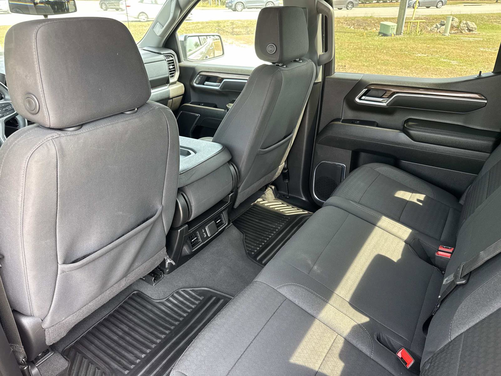 Used 2025 Chevrolet Silverado 1500 LT AWD/4WD image 17