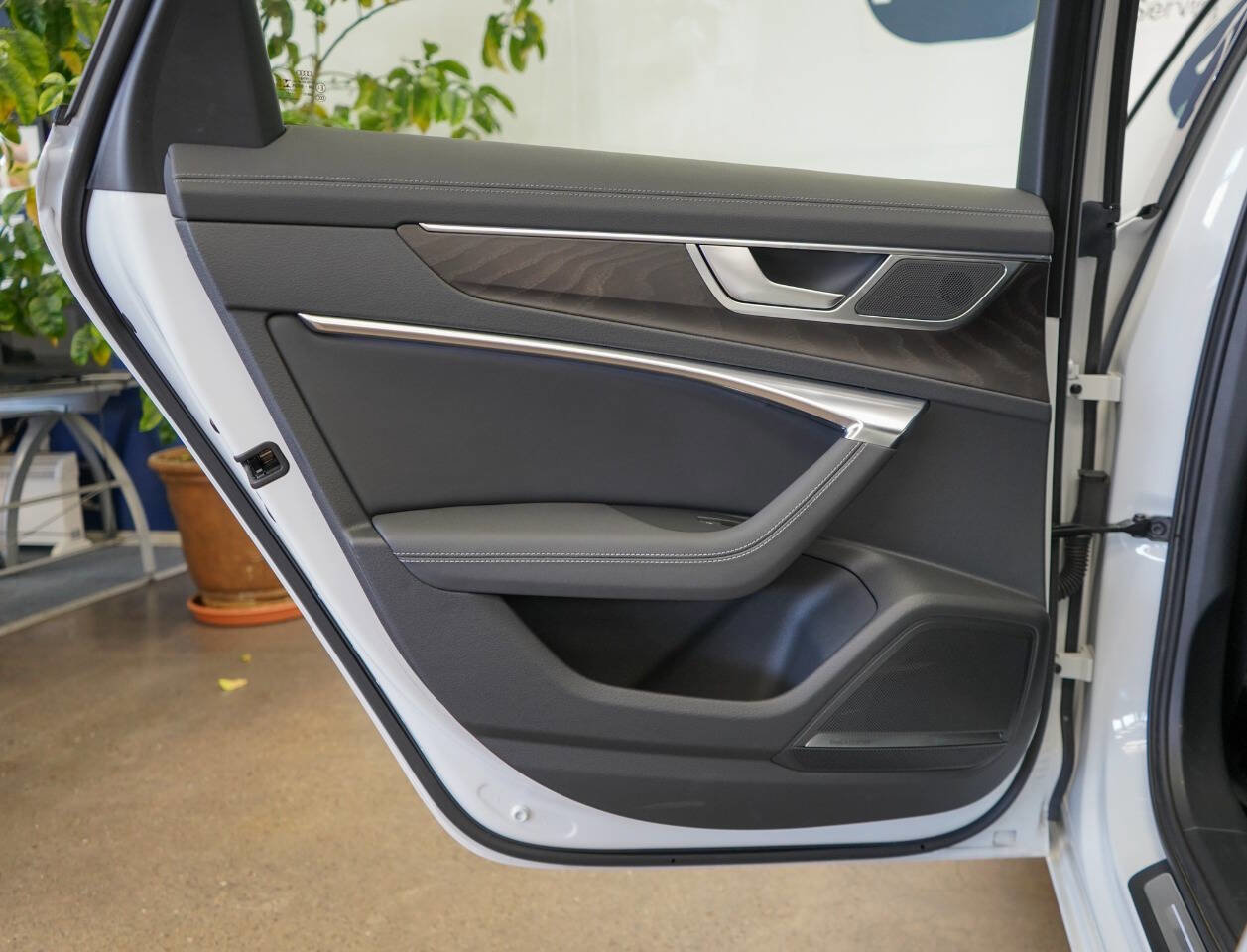 Used 2022 Audi A6 Premium Plus w/ Premium Plus Package image 62