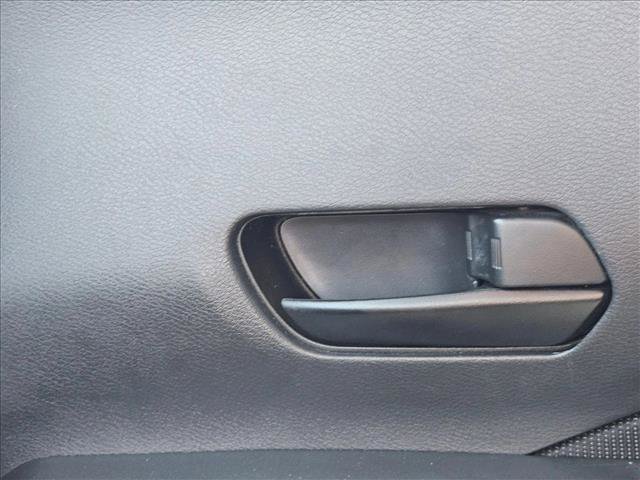 Used 2021 Nissan Kicks S FWD image 12