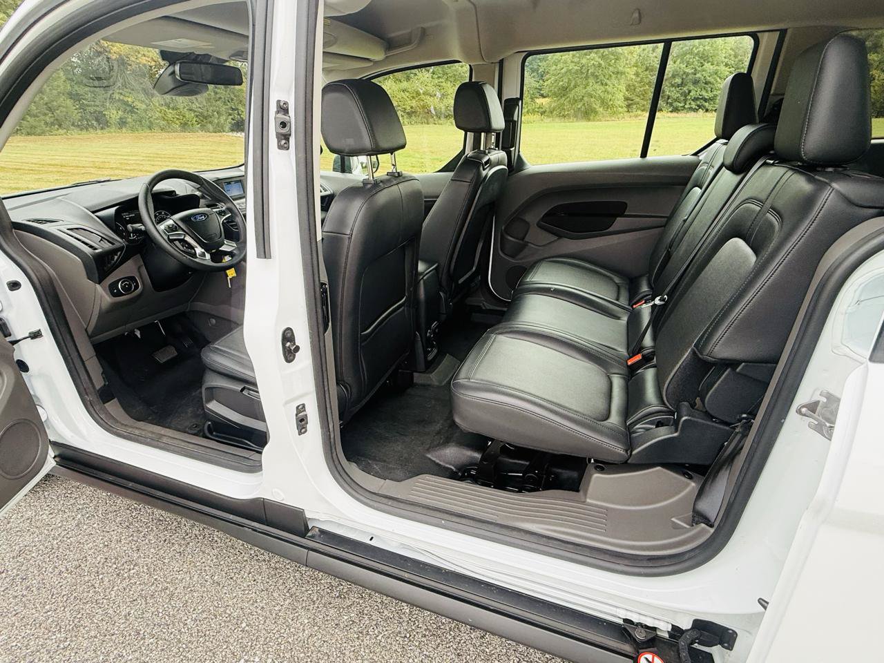 Used 2022 Ford Transit Connect XL FWD image 16