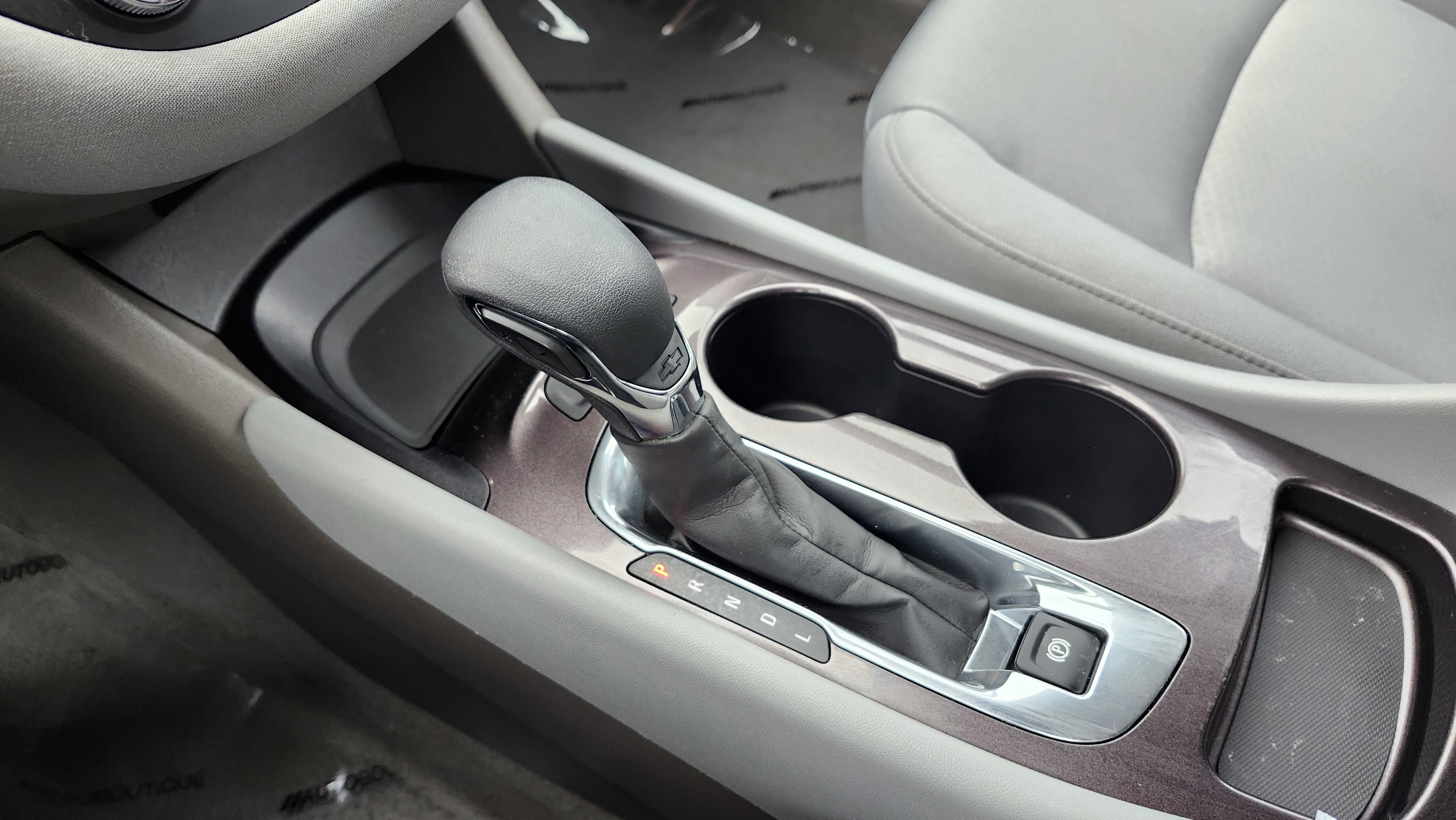 Used 2023 Chevrolet Malibu LS image 31