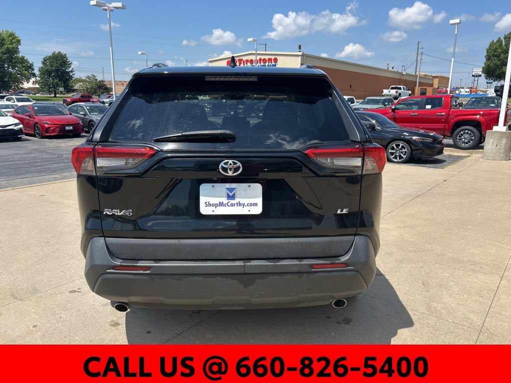 Used 2020 Toyota RAV4 LE FWD image 10