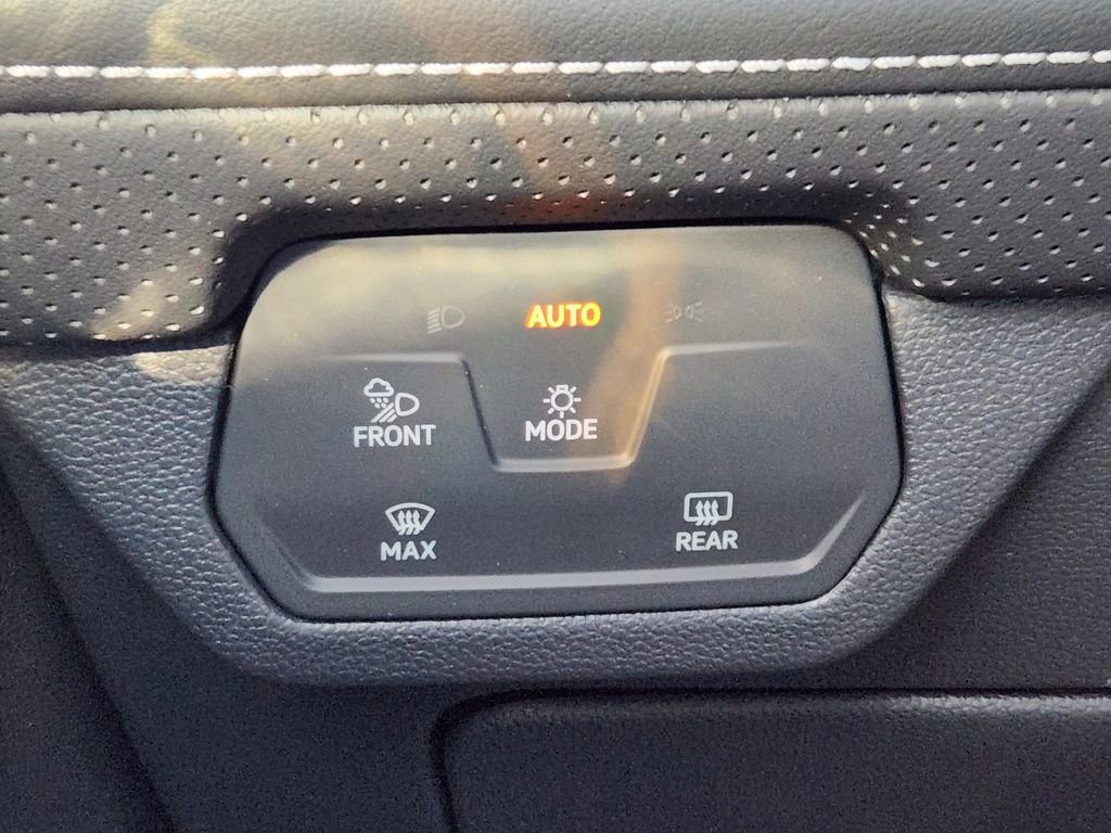 New 2026 Volkswagen Atlas Cross Sport SEL Premium R-Line image 12