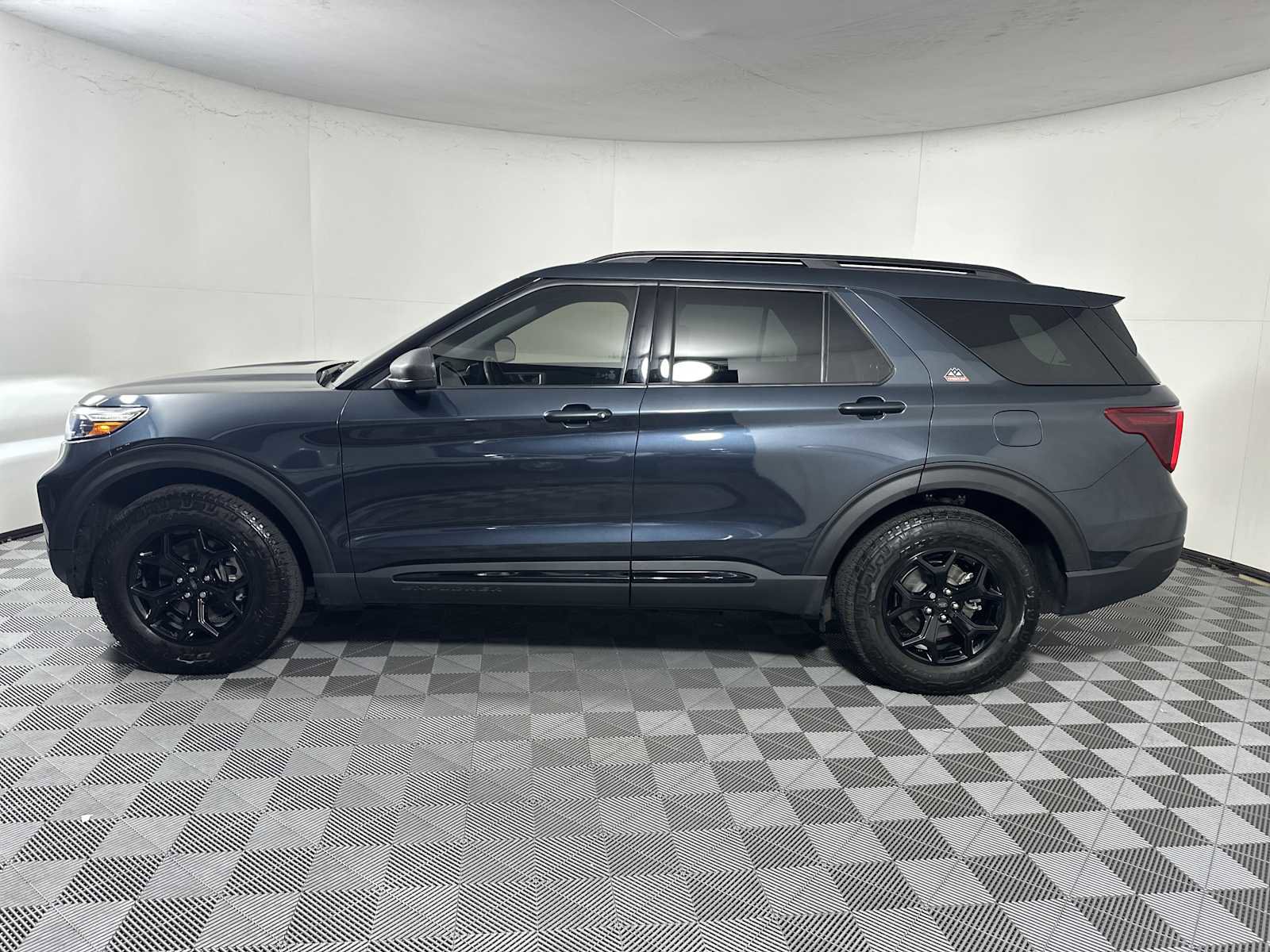 Used 2022 Ford Explorer Timberline image 4