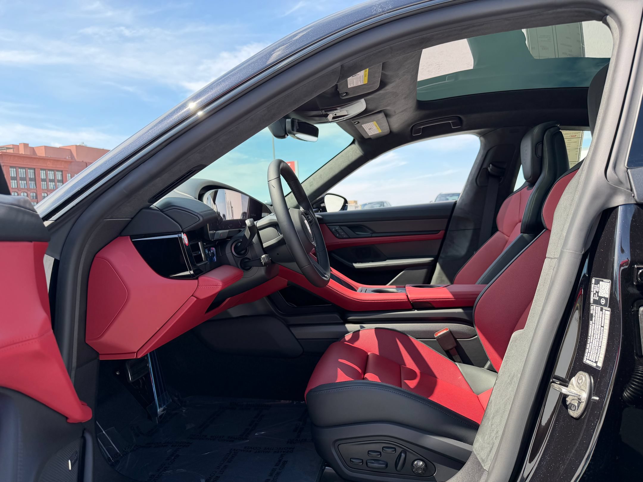 New 2026 Porsche Taycan GTS AWD/4WD image 31