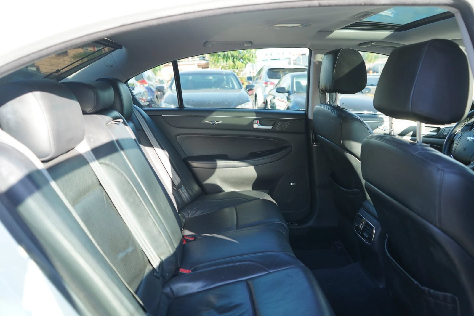 Used 2013 Hyundai Genesis 5.0 R-Spec RWD image 19