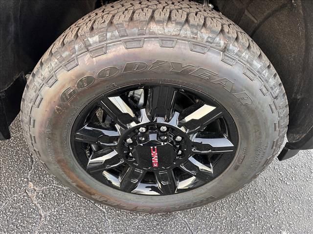 New 2026 GMC Sierra 2500 AT4 w/ AT4 Premium Plus Package AWD/4WD image 13