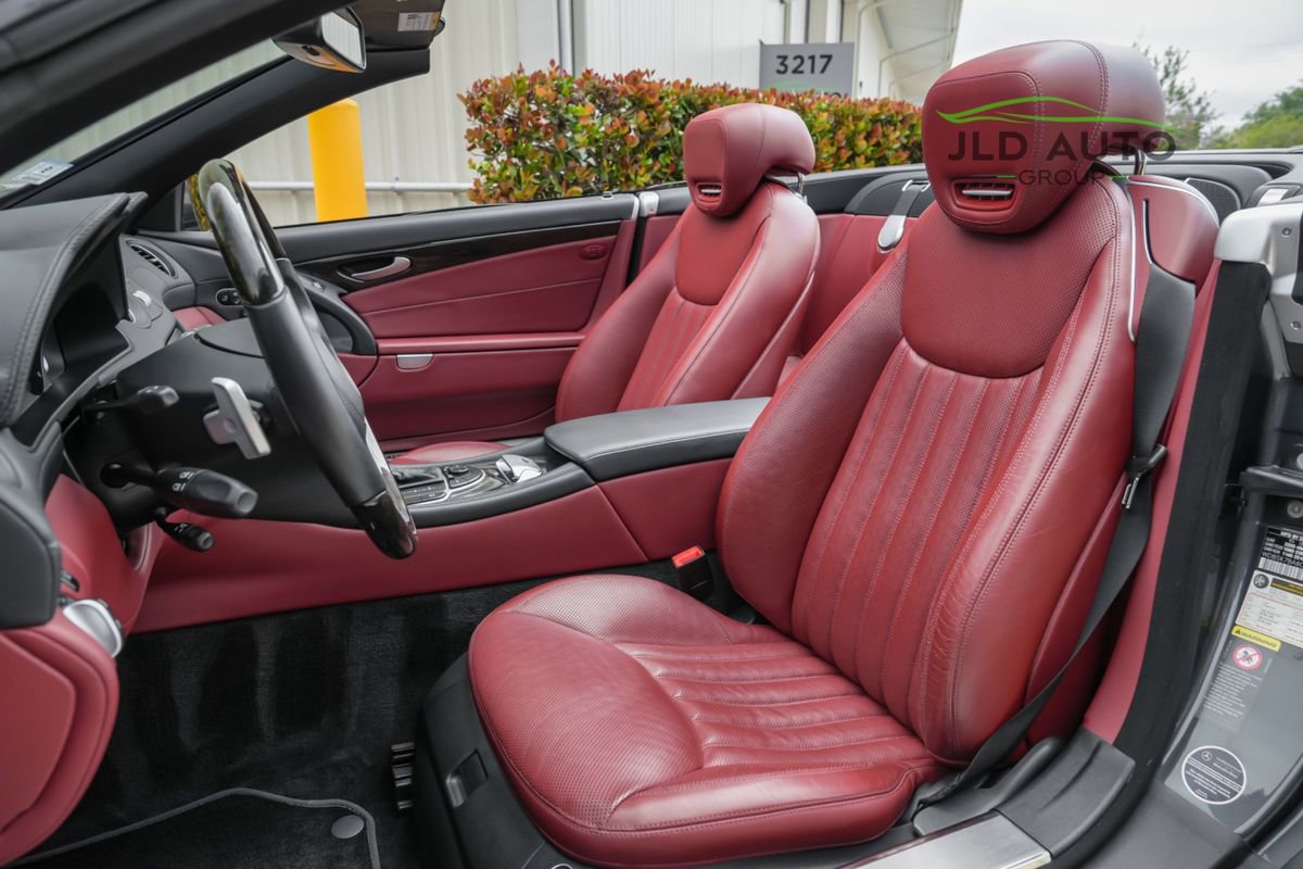 Used 2012 Mercedes-Benz SL 550 image 15
