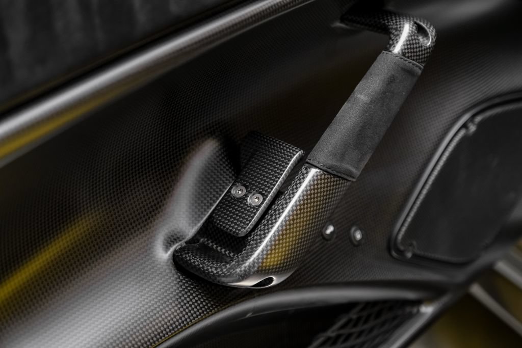 Used 2017 Ferrari F12tdf RWD image 52
