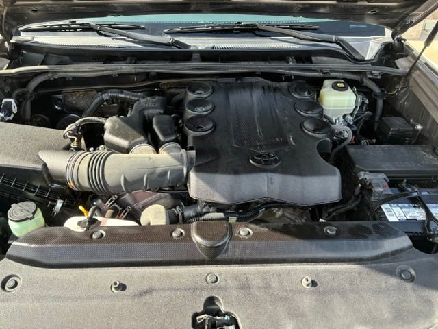 Used 2021 Toyota 4Runner SR5 Premium w/ Moonroof Package AWD/4WD image 6