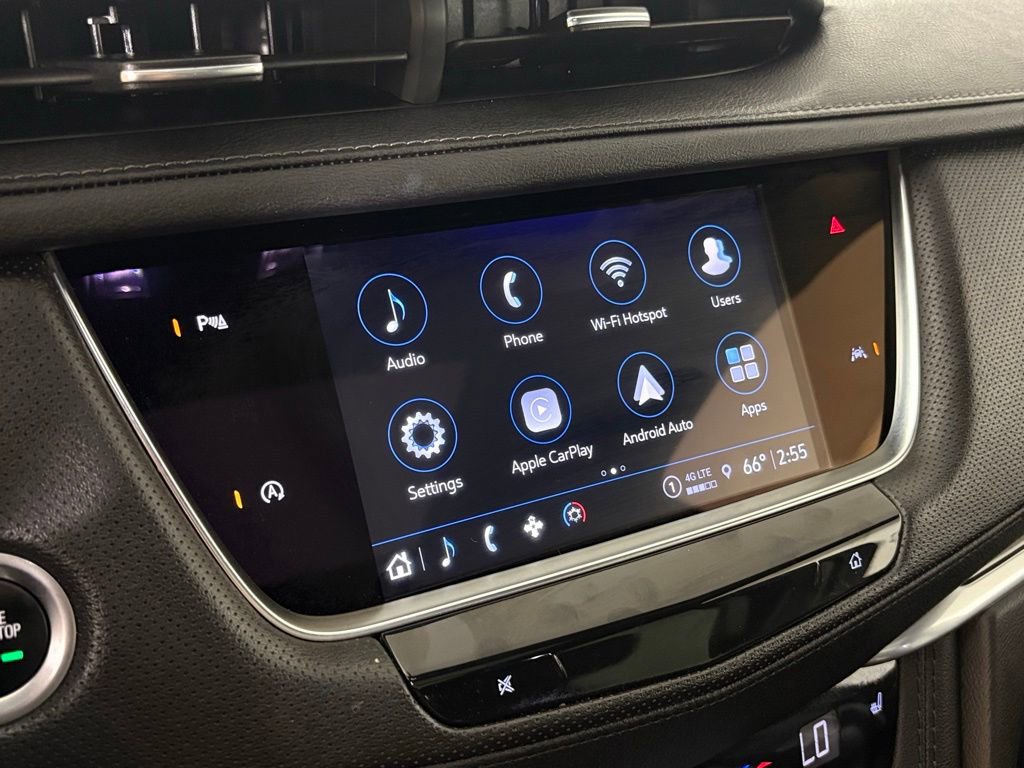 Used 2024 Cadillac XT6 Luxury image 30