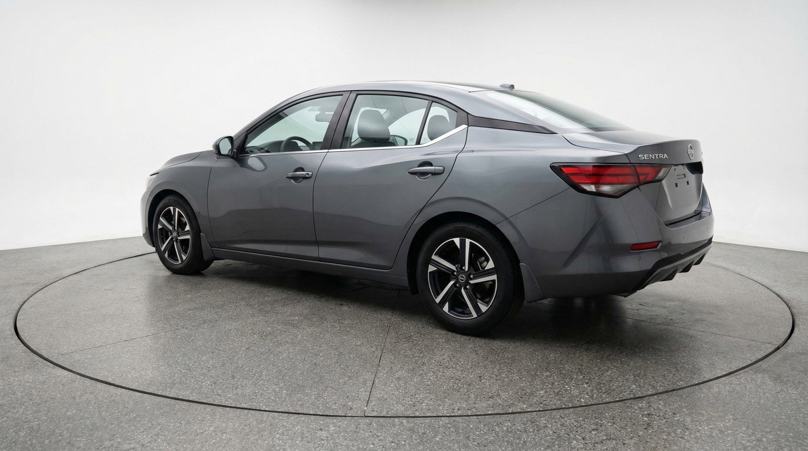 Used 2025 Nissan Sentra SV image 6