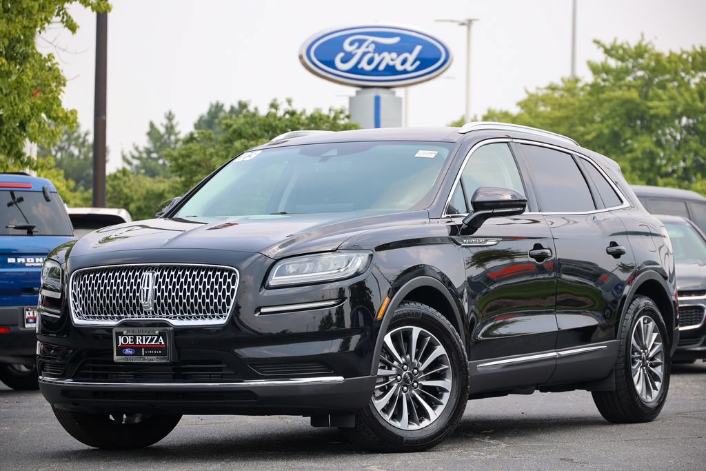 Certified 2023 Lincoln Nautilus FWD image 2