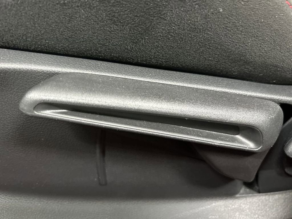 Used 2024 Honda Civic Type R image 12
