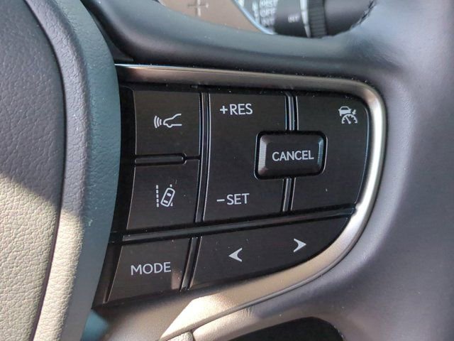 Used 2025 Lexus ES 350 w/ Accessory Package (Z2) image 18