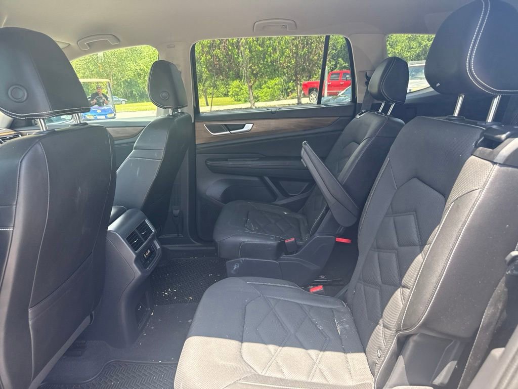 Used 2024 Volkswagen Atlas SE FWD image 7