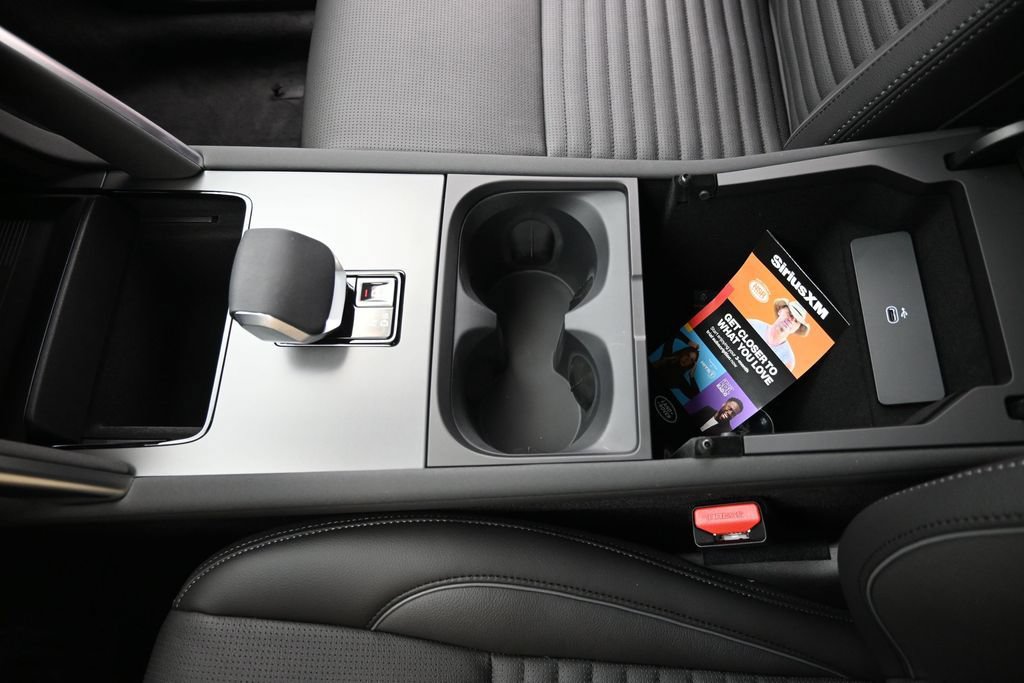 New 2026 Land Rover Discovery Sport Landmark AWD/4WD image 28