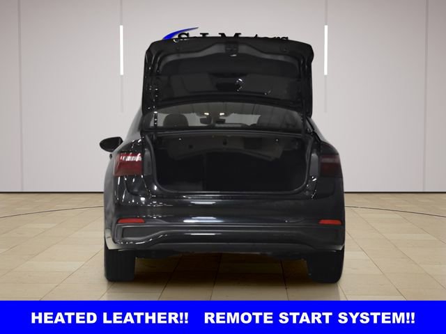 Used 2024 Volkswagen Jetta SE FWD image 9