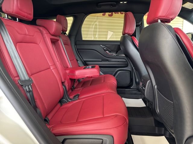 Used 2025 Lincoln Corsair Reserve w/ Equipment Group 202A image 31