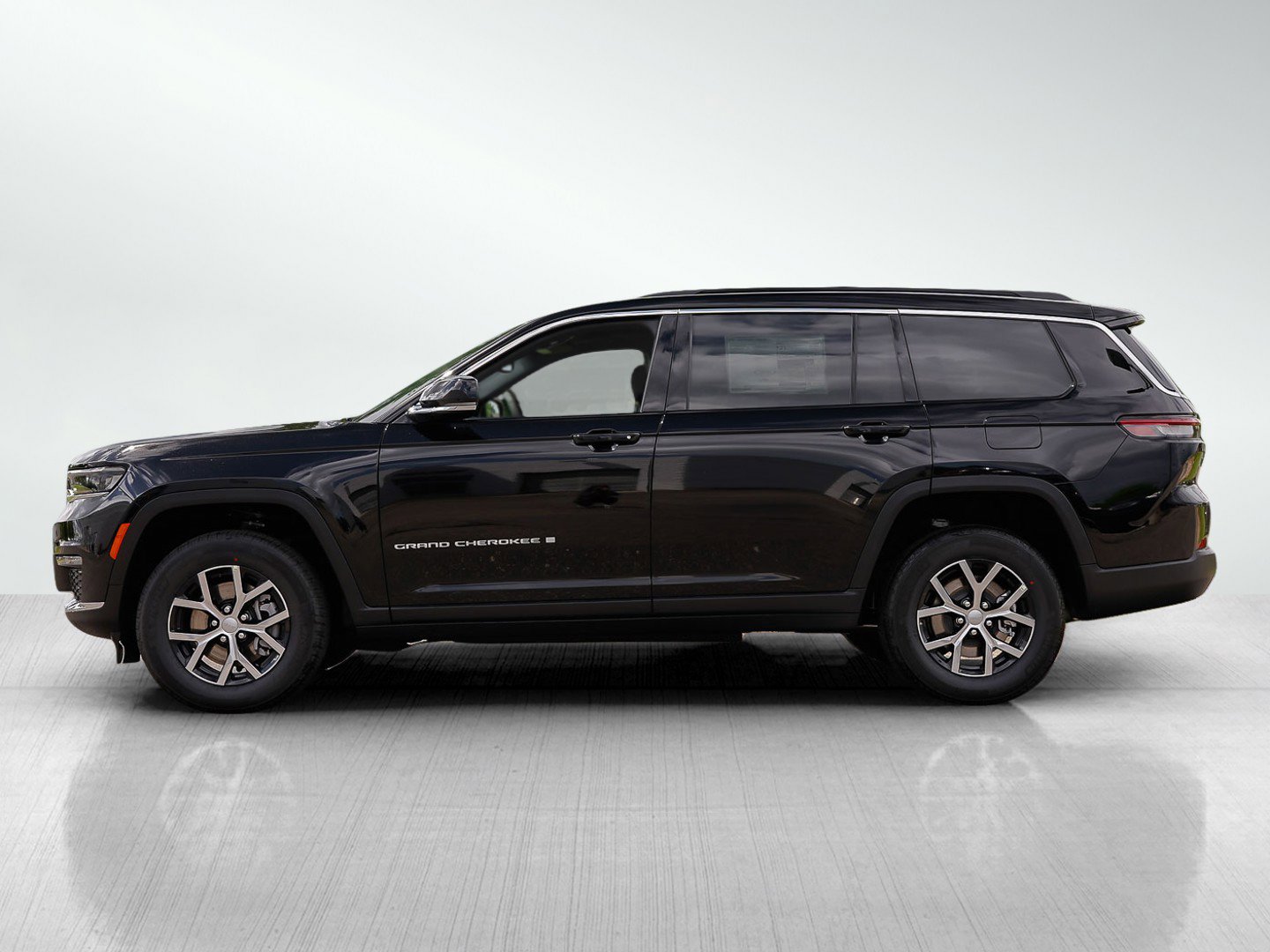 New 2025 Jeep Grand Cherokee L Limited w/ Trailer Tow Package image 4
