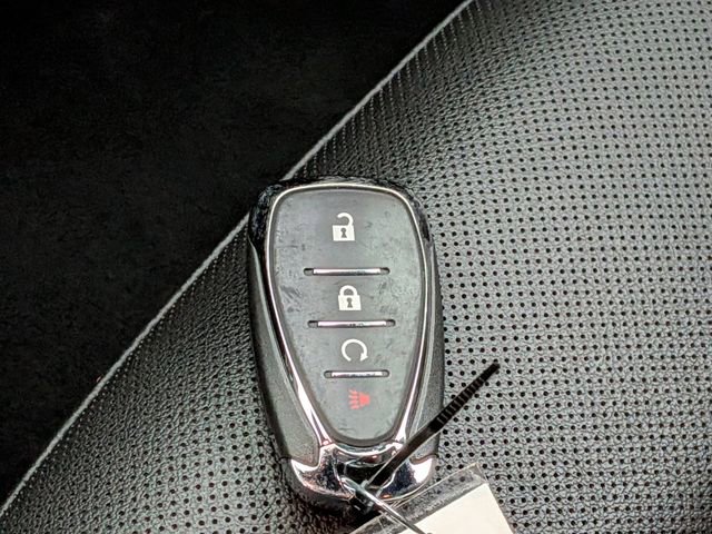 Used 2025 Chevrolet Trax RS w/ Driver Confidence Package FWD image 33