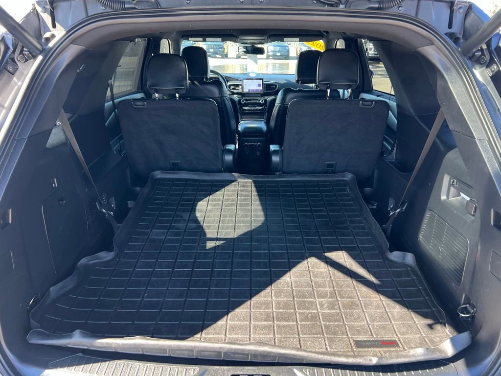 Used 2022 Ford Explorer ST w/ ST Street Pack image 26