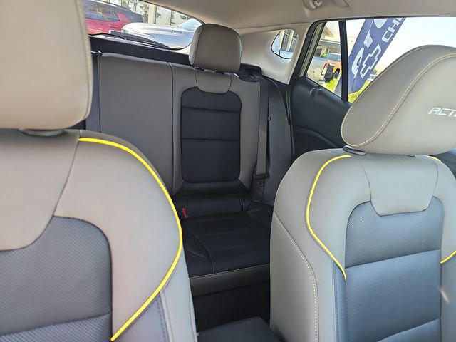 Used 2025 Chevrolet Trax ACTIV w/ Sunroof Package FWD image 21