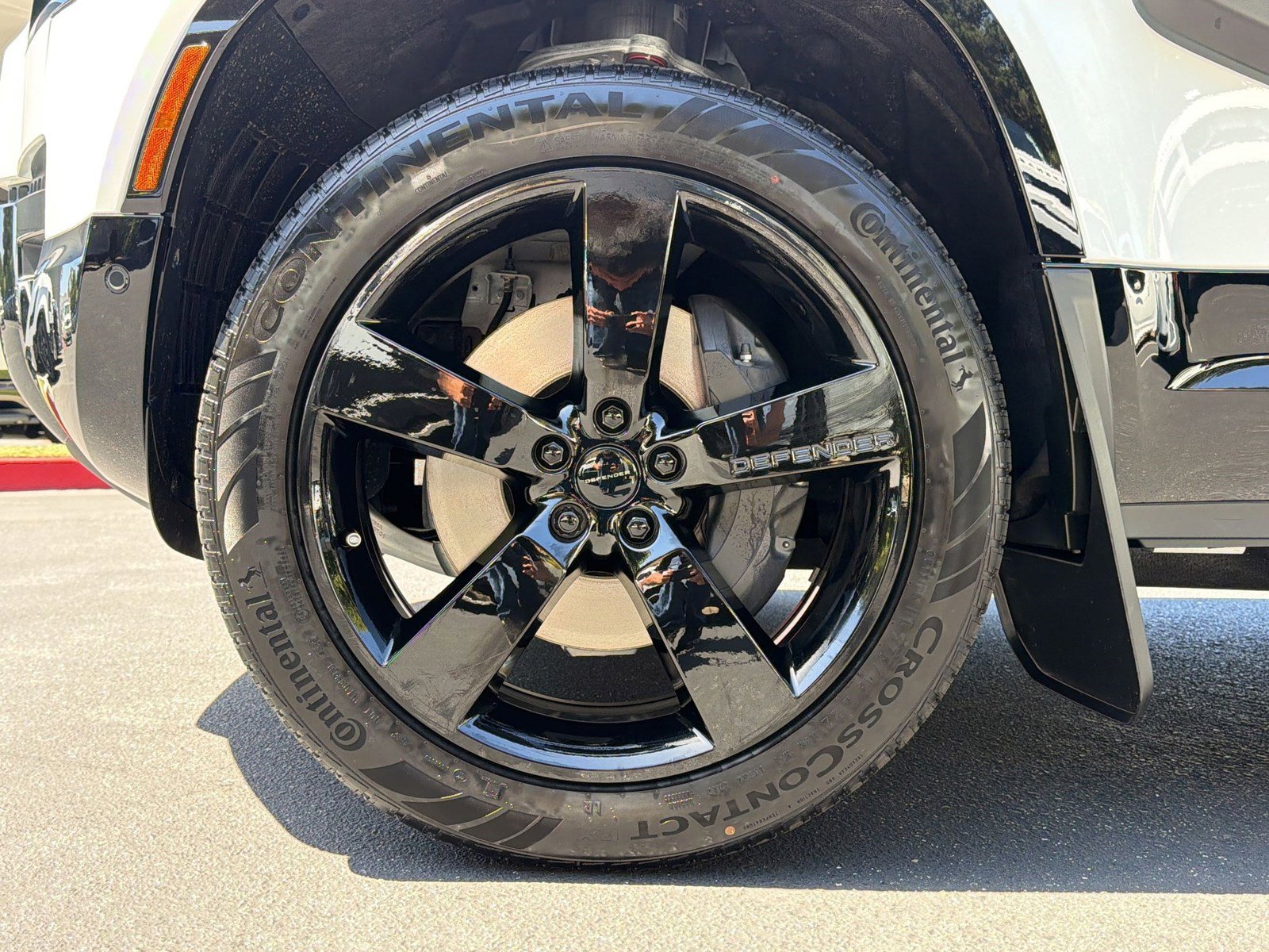 New 2026 Land Rover Defender 110 X-Dynamic SE AWD/4WD image 12