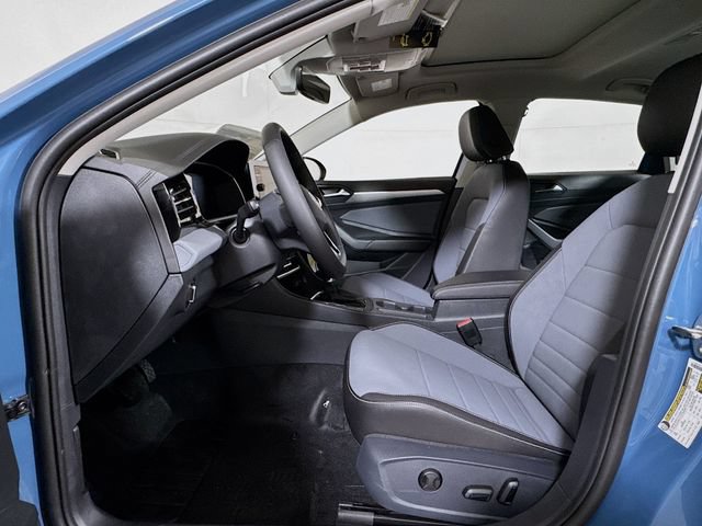 New 2026 Volkswagen Jetta SE FWD image 11