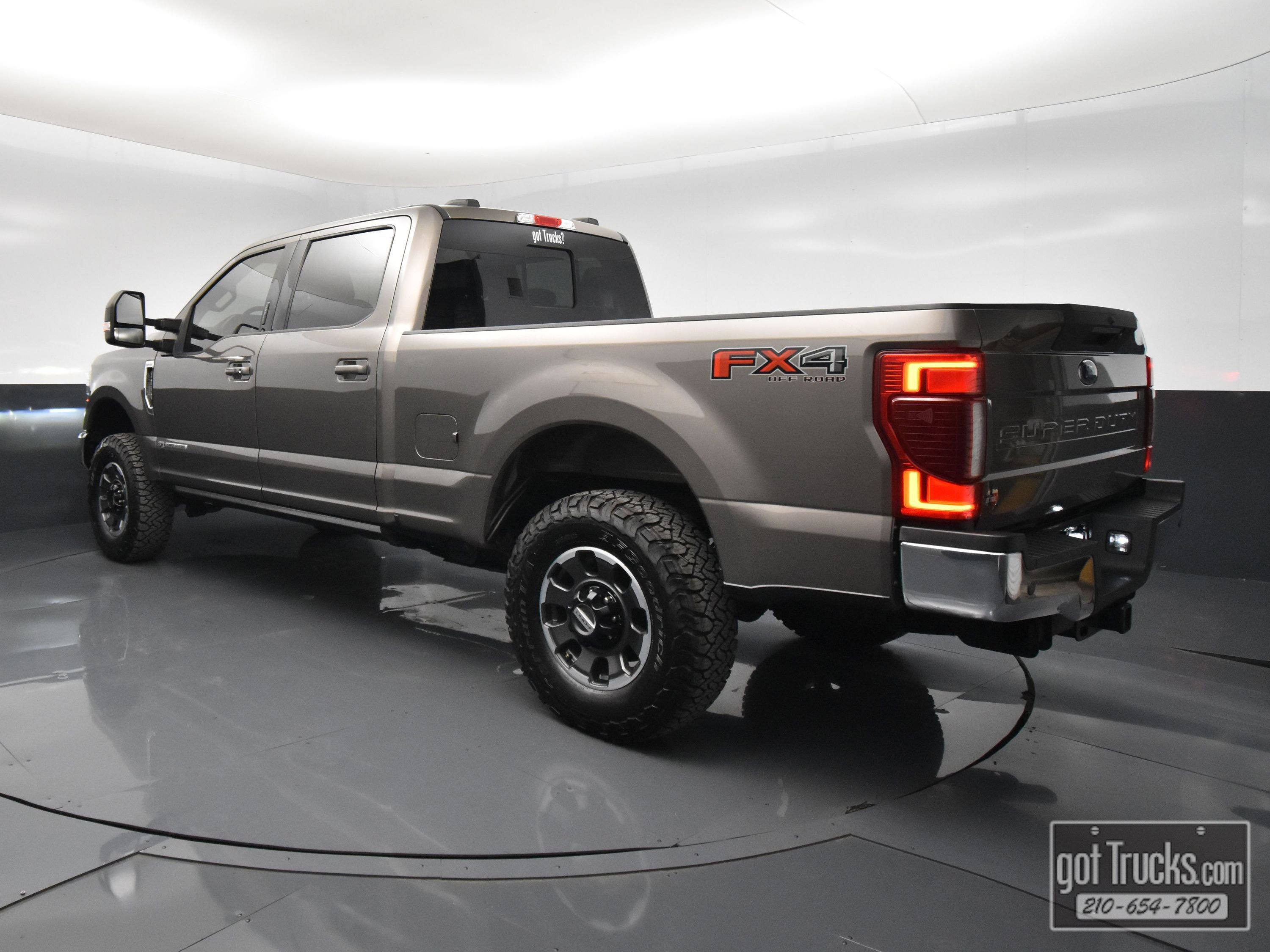 Used 2020 Ford F250 Lariat w/ Lariat Ultimate Package AWD/4WD image 5