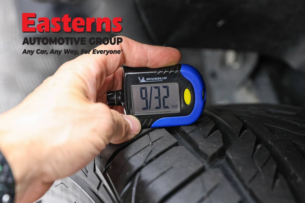 Used 2023 Jeep Wrangler Unlimited Sahara w/ Cold Weather Group AWD/4WD image 26