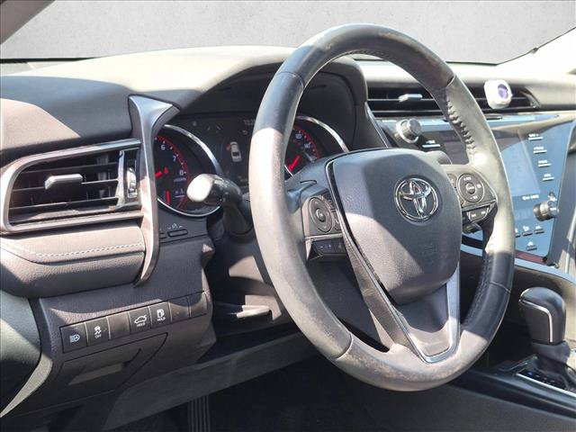 Used 2020 Toyota Camry XSE FWD image 4