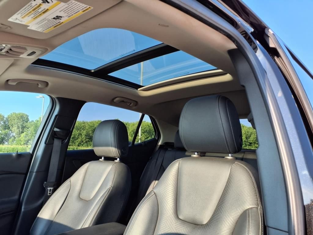 Used 2022 Buick Encore GX Essence w/ Experience Buick Package image 6