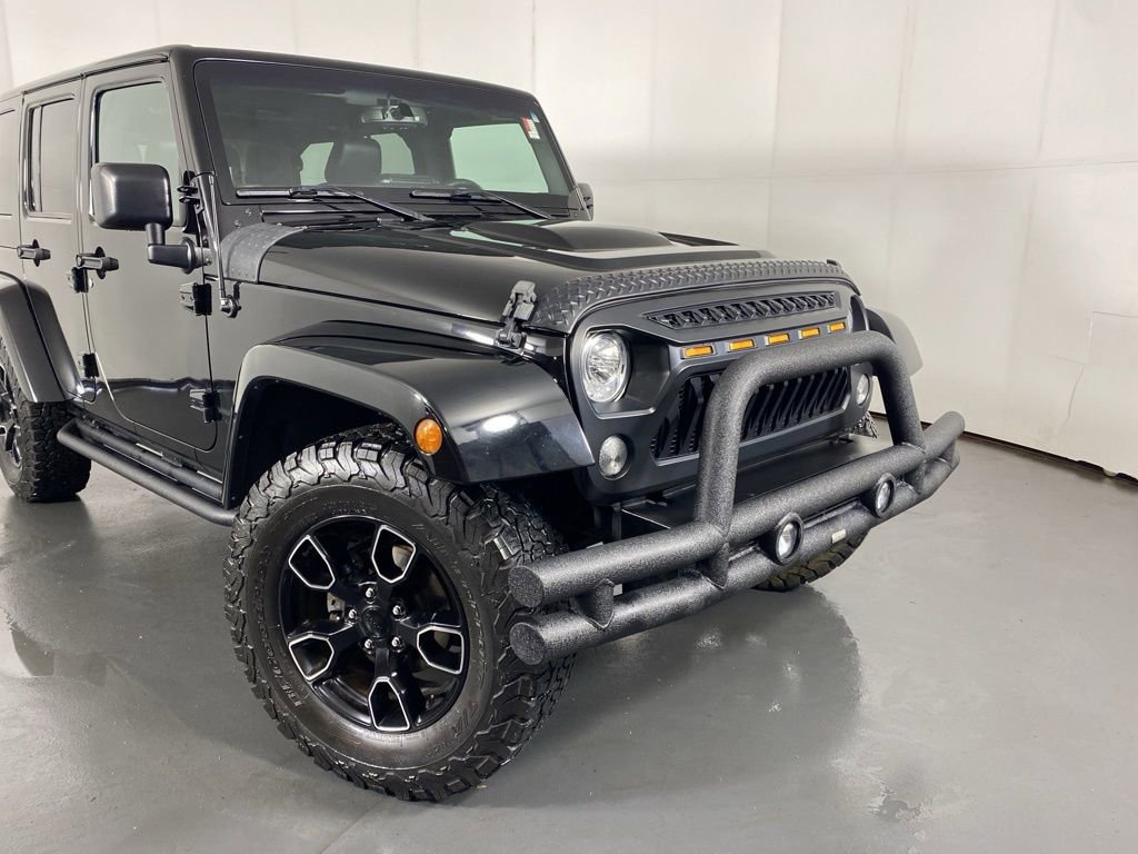 Used 2018 Jeep Wrangler Unlimited Sahara AWD/4WD image 2